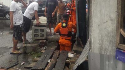 Bocah 4 Tahun Warga Kampung Sawah Lama Bandarlampung Hanyut Terseret Arus Air