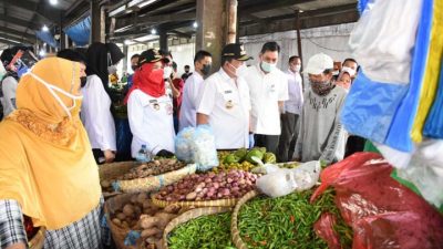 Cek Penerapan Prokes, Walikota Bandarlampung-Gubernur Lampung Tinjau Pasar Pasirgintung