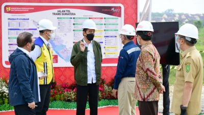 Tinjau Proyek Jalan Tol Pekanbaru-Bangkinang, Ini Harapan Presiden Jokowi