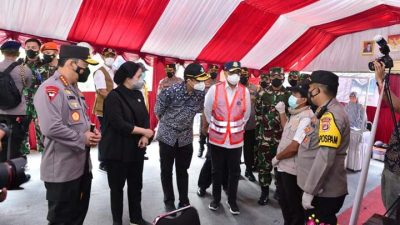 Panglima TNI dan Kapolri Tinjau Posko Penyekatan di Pelabuhan Bakauheni