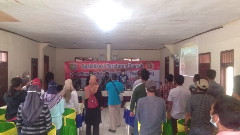 Asep Makmur Sosialisasikan Perda Rembug Desa di Lampung Timur