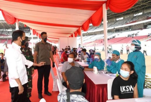 Wujudkan Kekebalan Komunal, Jokowi Targetkan Dua Juta Dosis Vaksinasi Covid-19 Harian pada Agustus 2021