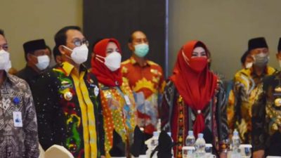 Walikota Eva Dwiana Hadiri Pertemuan dengan Mendagri dan OJK Terkait Saham Bank Lampung