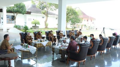 Gubernur Arinal dan Telkom Lampung Bahas Smart Village dan Internet Desa