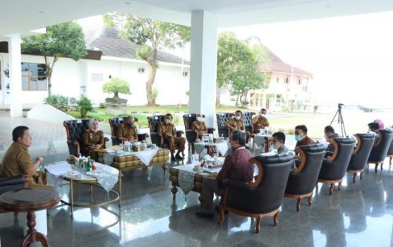 Gubernur Arinal dan Telkom Lampung Bahas Smart Village dan Internet Desa