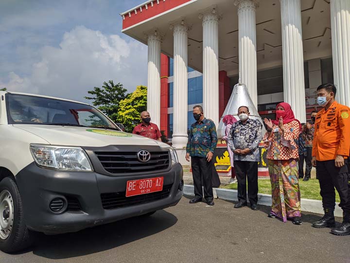 Basarnas Lampung Terima Mobil Pinjam Pakai dari Pemkot Bandarlampung