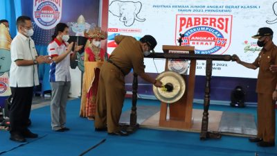 Gubernur Lampung Buka Invitasi Nasional Angkat Berat di Pringsewu