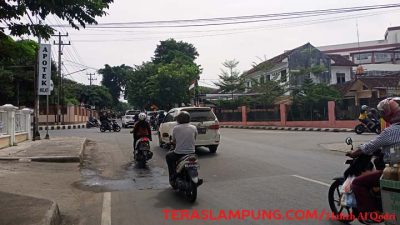 Kota Metro Jadi Zona Merah Covid-19, Jalanan Tetap Ramai