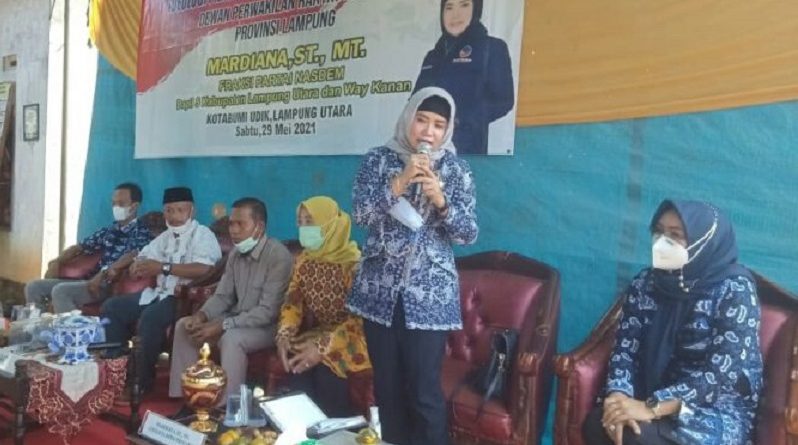 Mardiana Sosialiasikan Ideologi Pancasila di Kotabumi