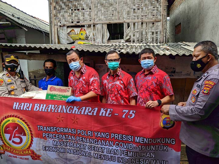 PSMTI Lampung Bagikan 50 Paket Sembako