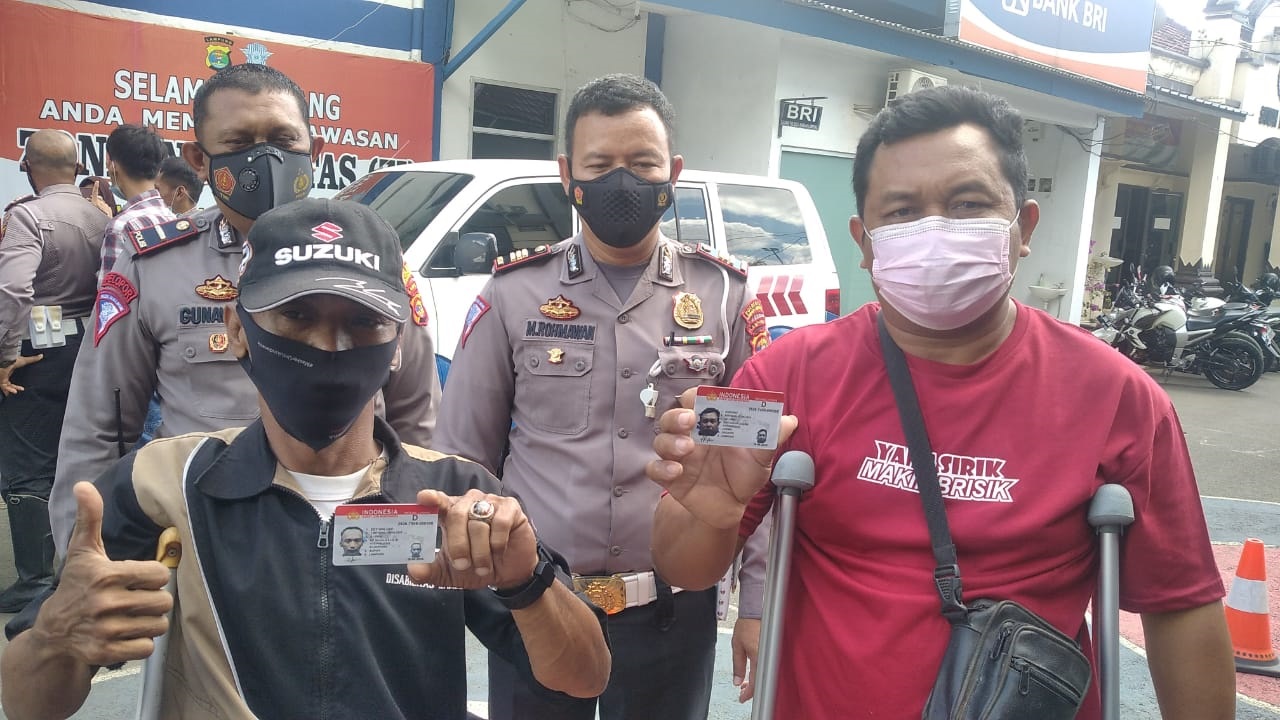 Polresta Bandarlampung Bantu Puluhan Penyandang Disabilitas Miliki SIM Khusus