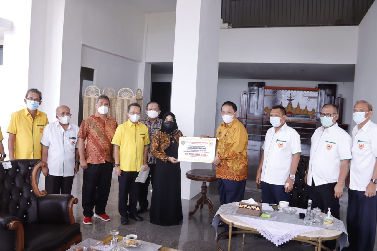 Gubernur Lampung Berikan Tali Asih Rp100 Juta untuk Peraih Medali Perak Olimpiade London 2012