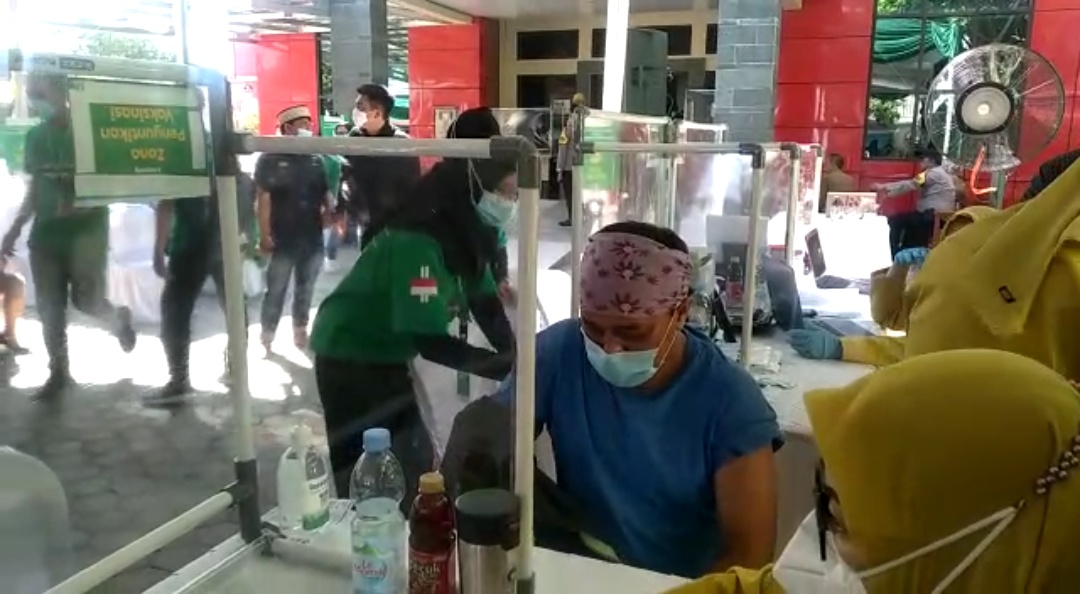 Grab dan Pemkot Bandarlampung Gelar Vaksinasi Covid-19 untuk 1.000 Mitra Ojol dan Lansia