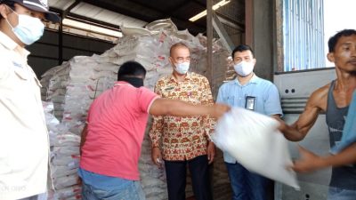 Perpanjangan PPKM, 57.908 KPM di Lampura Terima Bantuan Beras