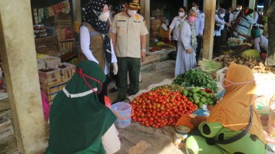 Tanggamus Zona Merah, Bupati Dewi Handajani Sidak Pasar