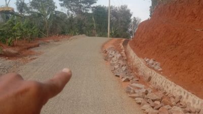Sempat Viral di Medsos, Jalan Rusak-Berlumpur di Air Naningan Tanggamus Kini Diperbaiki