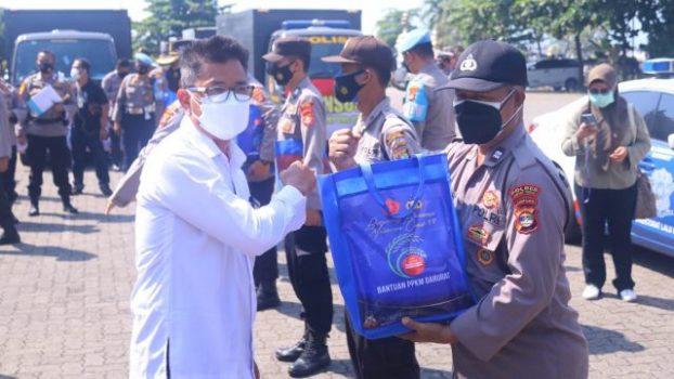 Polda Lampung Salurkan Bantuan 100 Ton Beras PT Sinar Jaya Agro Investama