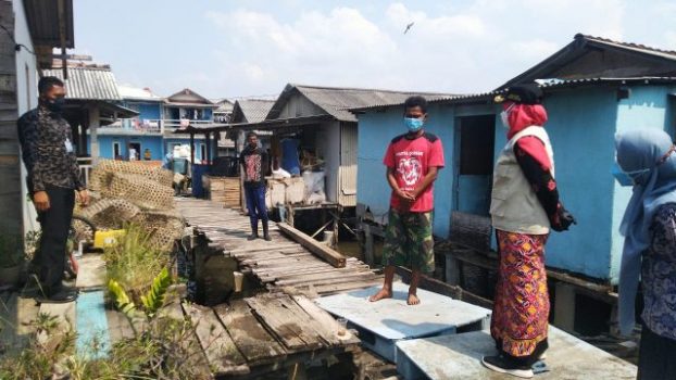 Tiga Rumah di Kelurahan Kangkung Bandarlampung Ambruk Diterjang Ombak