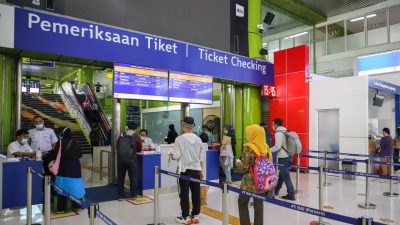 PT KAI Telah Integrasikan Aplikasi Peduli Lindungi dengan Sistem Boarding