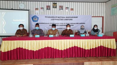 Tim Hukum Tata Negara Unila Bantu Masyarakat Bentukan Peraturan Desa