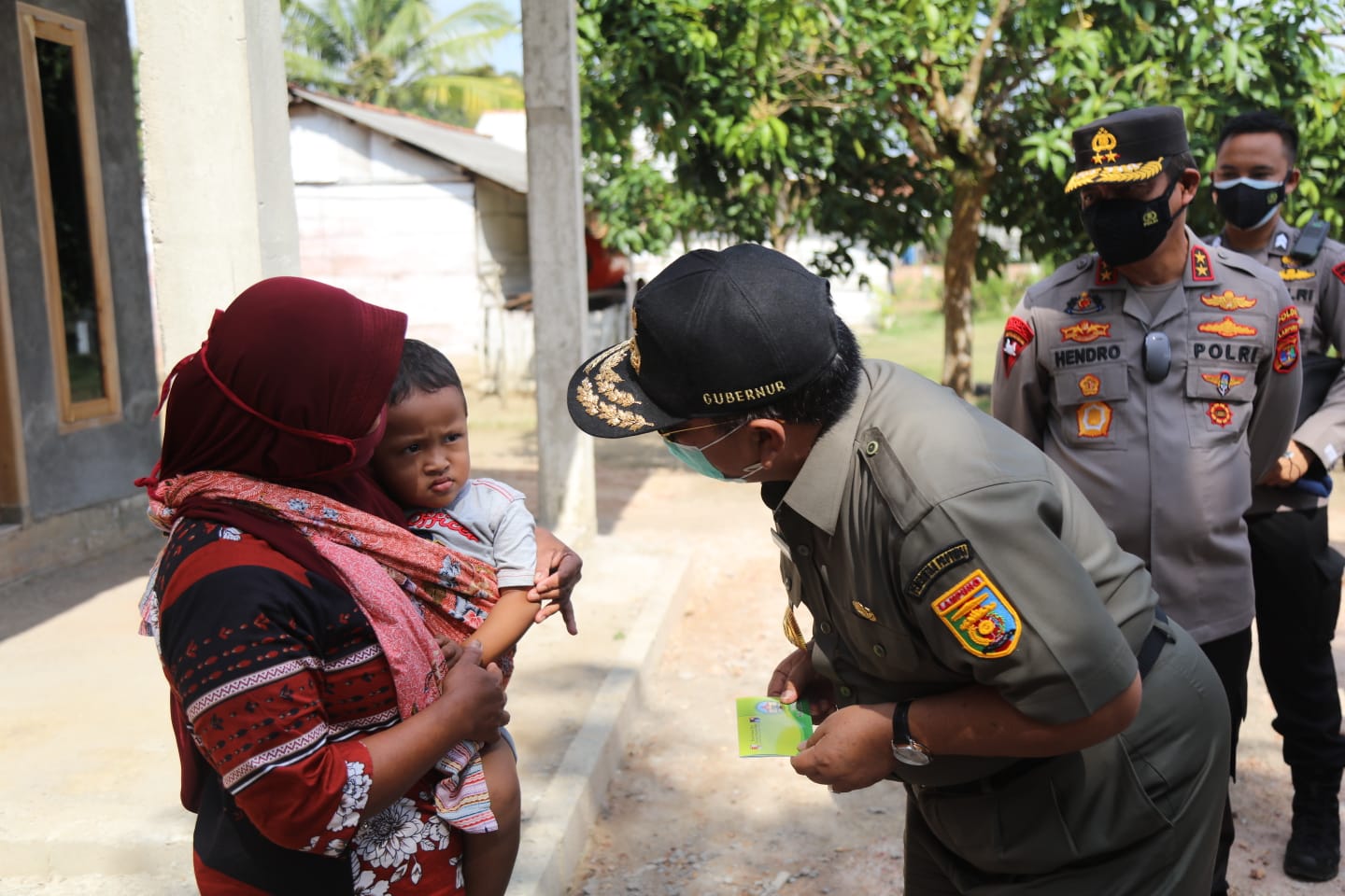 Gubernur Lampung Salurkan 500-an Paket Sembako di Tubaba