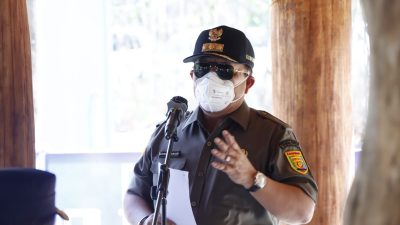 Gubernur Arinal Tinjau Terapi Uap Panas di Tulangbawang Barat