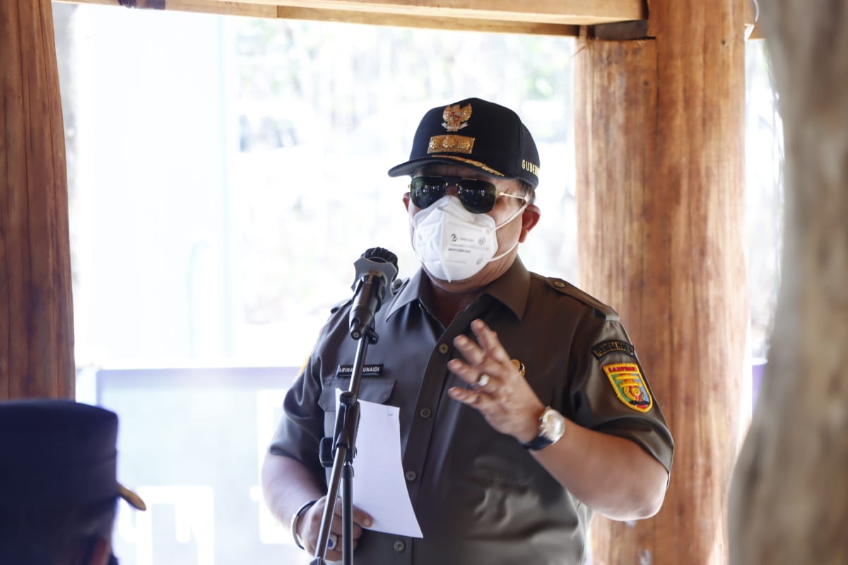 Gubernur Arinal Tinjau Terapi Uap Panas di Tulangbawang Barat
