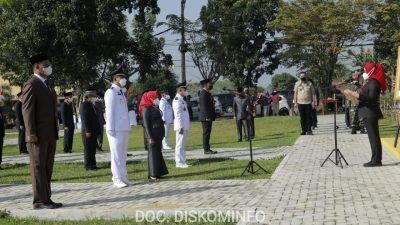 Bupati Winarti Lantik 200 Pejabat Pemkab Tulangbawang