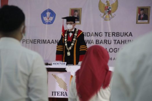 Itera Kukuhkan 4.674 Mahasiswa Baru Secara Daring