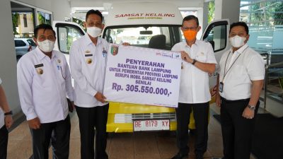 Bank Lampung Serahkan Bantuan Mobil untuk Samsat Keliling