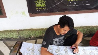 Tetap Sukses di Masa Pandemi, Inilah yang Dilakukan Pengusaha Batik Tulis Deandra