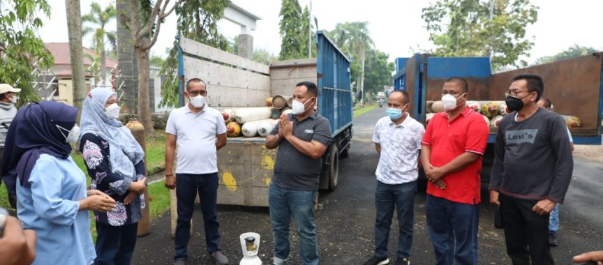 Bupati Lamsel Datangkan 99 Tabung Oksigen dari PT Pusri Palembang