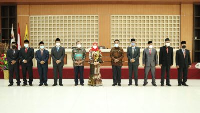 Direksi dan Dewan Pengawas Baru PDAM Way Rilau Dilantik