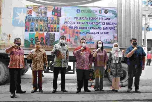 Gubernur Lampung Lepas Ekspor Perdana Produk Cokelat ke Singapura