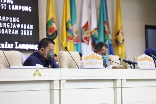 Gubernur dan DPRD Lampung Tandatangani Raperda Pertanggungjawaban APBD 2020