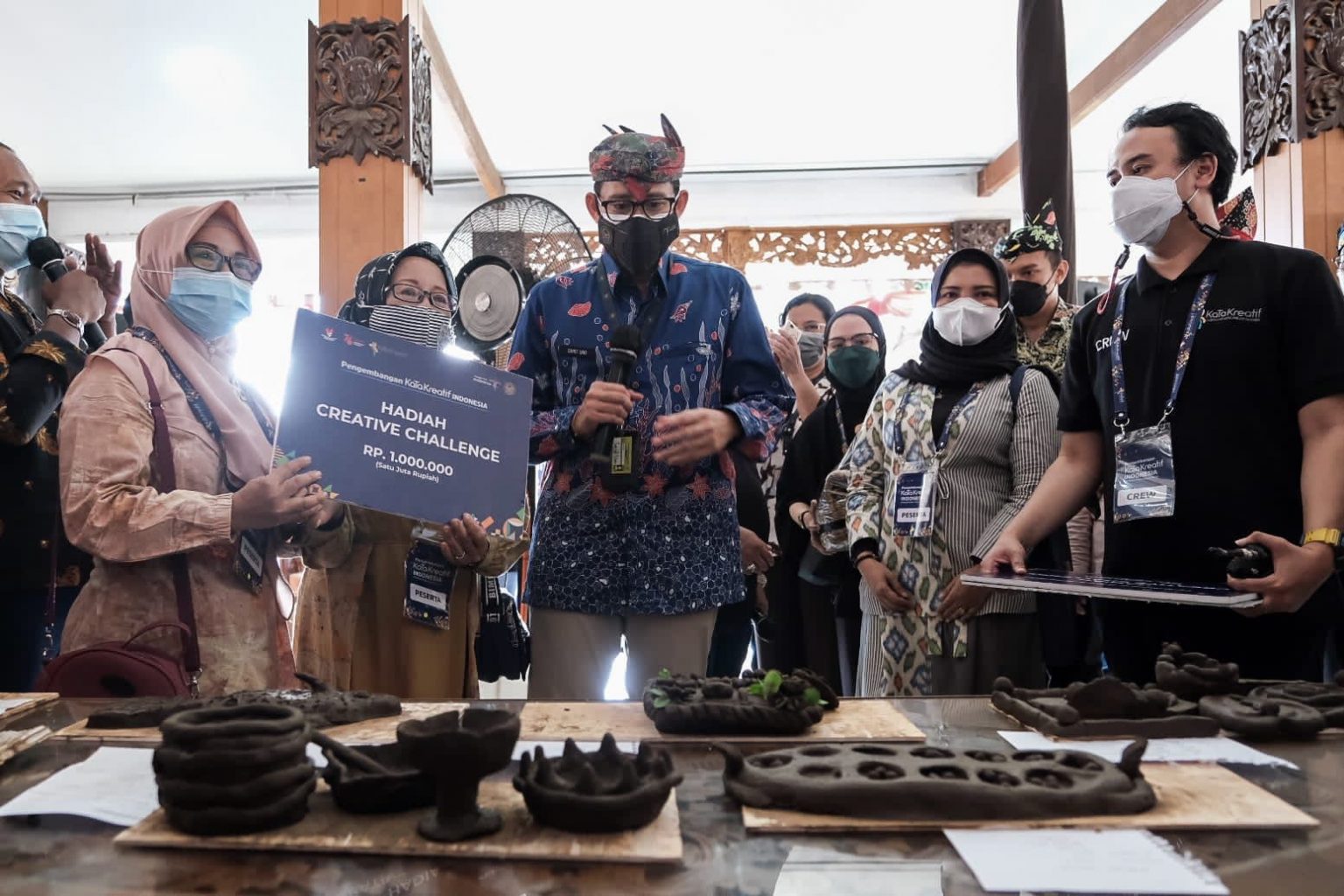 Menteri Sandiaga Uno Dorong Pengembangan Kriya dan Kuliner di Situbondo