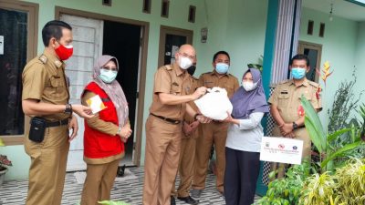 Pemkab Lamsel Beri Santunan Ahli Waris Pasien Covid-19 yang Meninggal