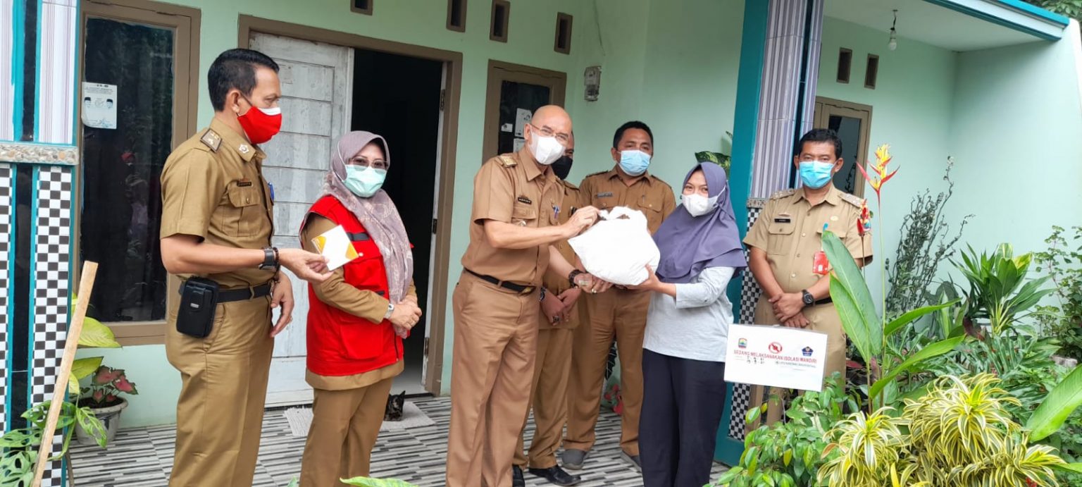 Pemkab Lamsel Beri Santunan Ahli Waris Pasien Covid-19 yang Meninggal