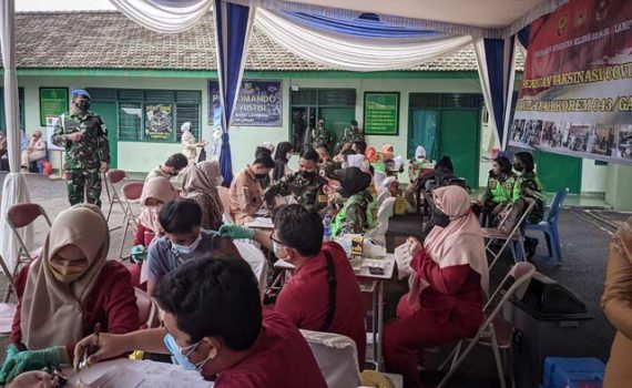 Den Pom II/3 Lampung Gelar Vaksnasi Covid-19 Dosis Pertama
