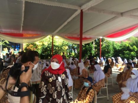 Walikota Bandarlampung Tinjau Vaksinasi Covid-19 bagi Pelajar