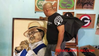 Inilah Seni Rupa String Art Langka Karya Mbah Surip