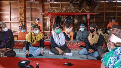Menteri Abdul Halim: Warga Tengger Harus Jaga Adat dan Tetap Inovatif
