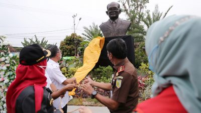 Sekdaprov Fahrizal Darminto Hadiri Peresmian Taman Jaksa Agung RI R. Soeprapto