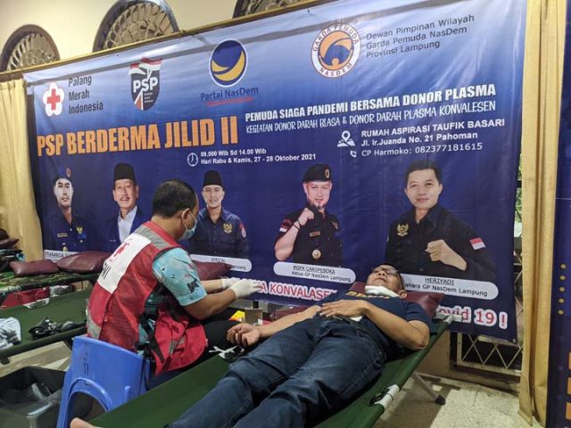Peserta Donor Darah DPW Garda Pemuda Nasdem Lampung Terima Sembako