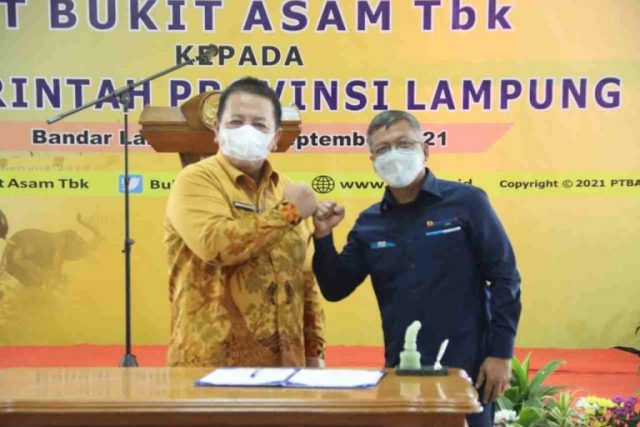 Pemprov Lampung Terima Hibah 24 Kendaraan dari PT Bukit Asam