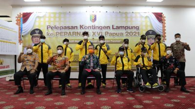 Sekdaprov Lampung Lepas Kontingen ke Ajang Peparnas XVII Papua 2021