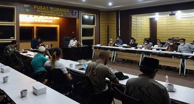 Bertemu dengan Para Seniman, Ini Kata Bupati Lamteng