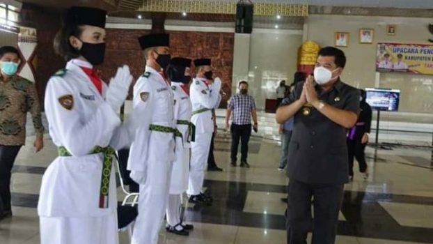 Bupati Musa Ahmad Kukuhkan Paskibra Lamteng 2021