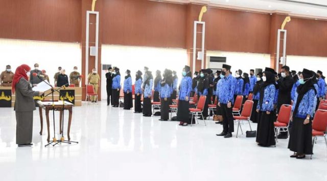 Walikota Eva Dwiana Lantik 449 Pejabat Fungsional