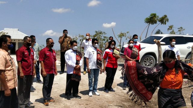 Direktur PPKT Kemendes Hadiri Pelepasan Transmigrasi di Sumba Timur